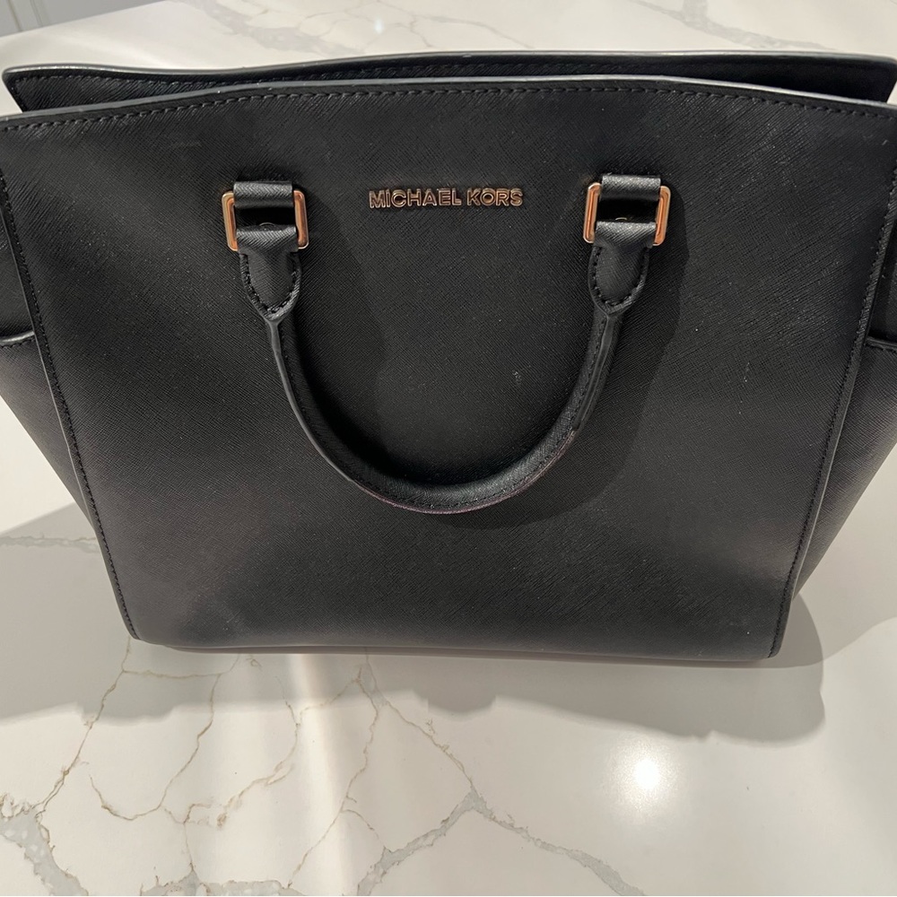 Michael Kors XL Selma Saffiano Leather Satchel Black with Gold-toned Hardware